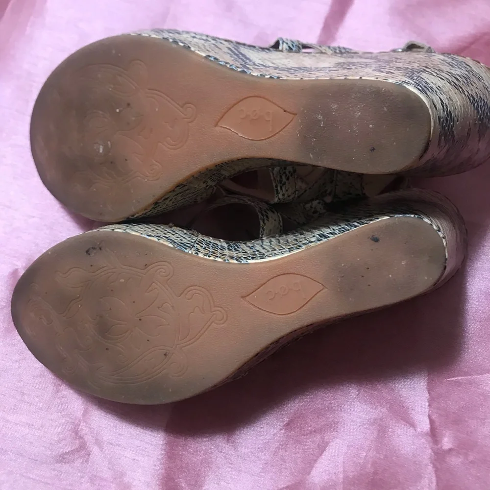 BOC Wedge Sandals. - Picture 6 of 8